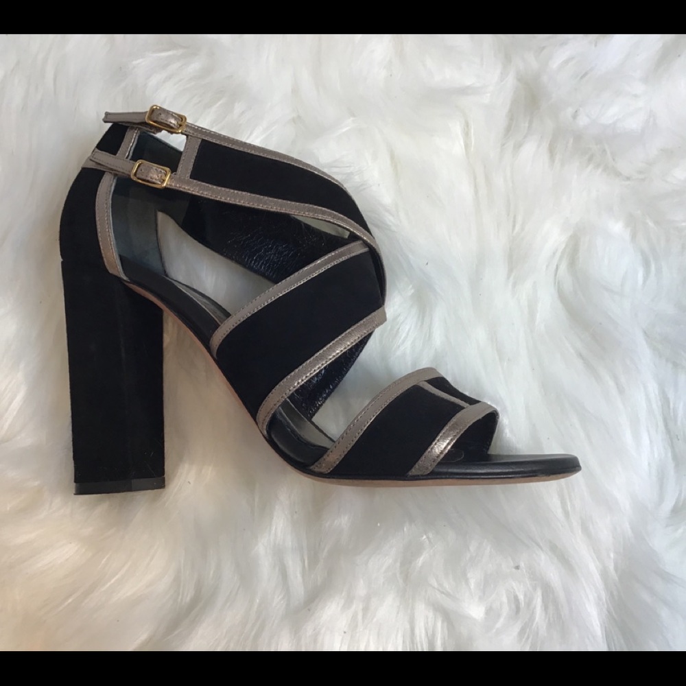 ALEXANDER MCQUEEN BLK SUEDE CROSSOVER PUMPS SZ 8